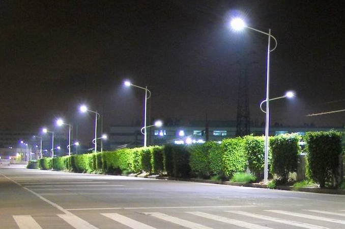 Доля светодиодных светильников увеличилась до 38% в сегменте улично-дорожного освещения